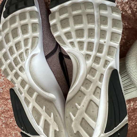 Nike Presto Fly Athletic Running Sneaker Port Wine Metallic 910570-602 - SZ 9 - Picture 6 of 9